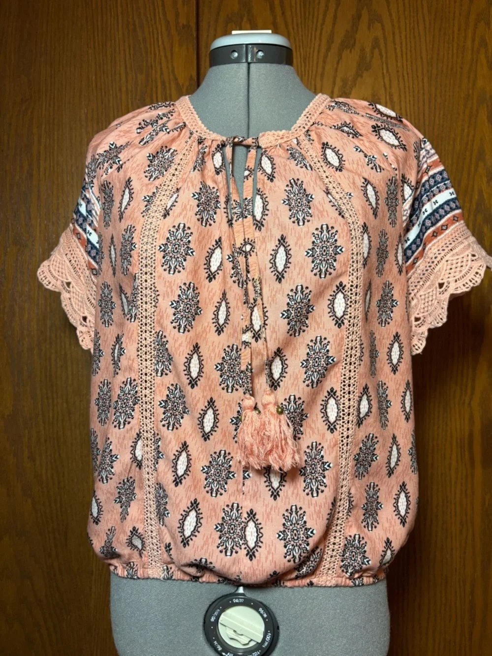 Women’s American Rag Boho Peach Tassel Tie Crochet-Trim Peasant Blouse - M - Picture 1 of 8